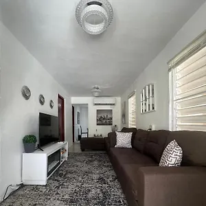 casa-espaciosa-juana-diaz-pr-6-personas.sanjuanpuertorico-hotels.com/